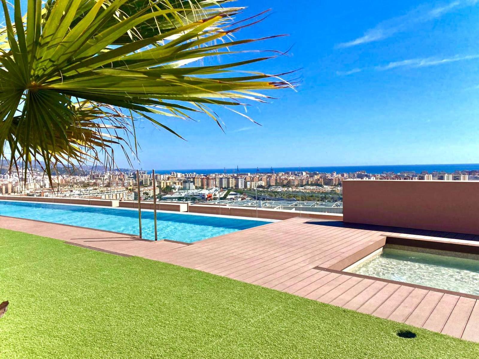 Sky Garden Trip Malaga Apartman Kültér fotó